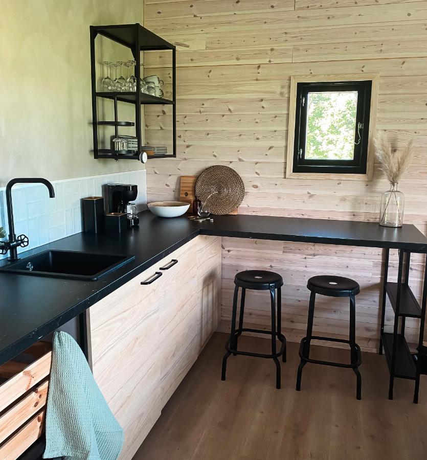 Field View Cabin Örebro Extérieur photo