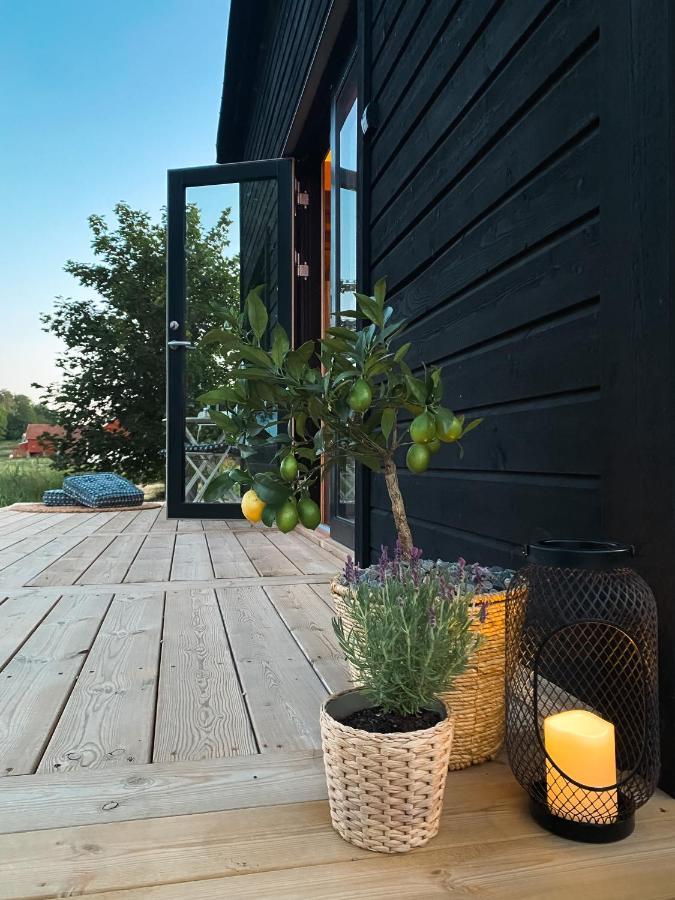 Field View Cabin Örebro Extérieur photo