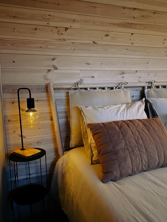 Field View Cabin Örebro Extérieur photo